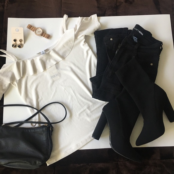 🆕 IVORY, TOP - Picture 1 of 4